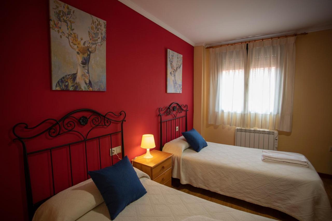Alojamiento Turistico "El Torreon" Guest House Fresneda de la Sierra Luaran gambar