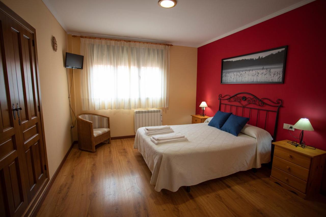 Alojamiento Turistico "El Torreon" Guest House Fresneda de la Sierra Luaran gambar